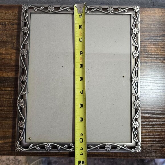 Floral Embossed Silver-Tone Picture Frame 8x10 Metal By Elsa L. Inc. China - Picture 9 of 11